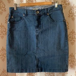 IZOD Denim stretchy pencil Skirt 6